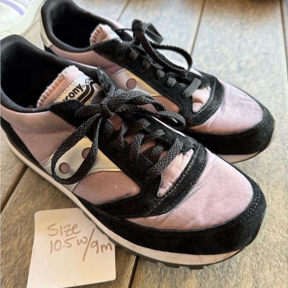 Saucony Black and Purple Athletic Shoes